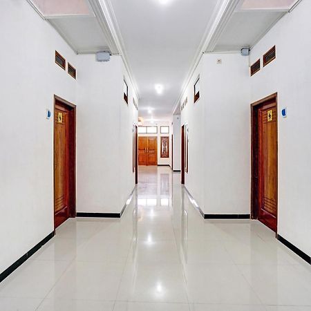 Avisha Guest House Syariah Μαλάνγκ Εξωτερικό φωτογραφία